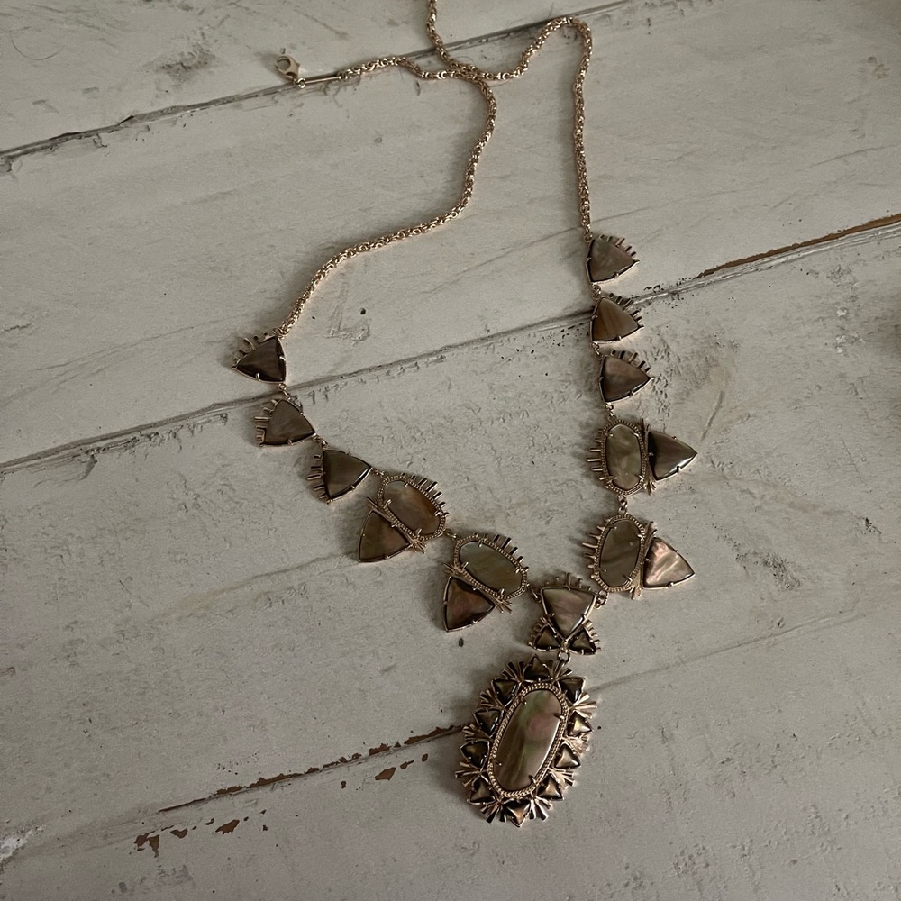 Kendra Scott adjustable statement piece necklace
